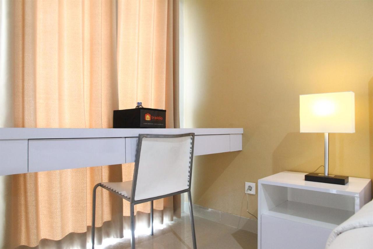 Comfortable Studio Apartment Grand Dhika City By Travelio Bekasi Exterior foto